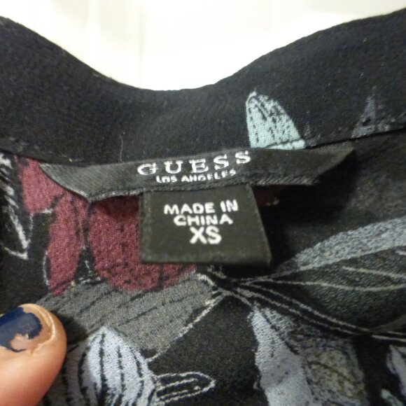 GUESS black floral print semi-sheer chiffon partial cold shoulder top - Picture 7 of 11